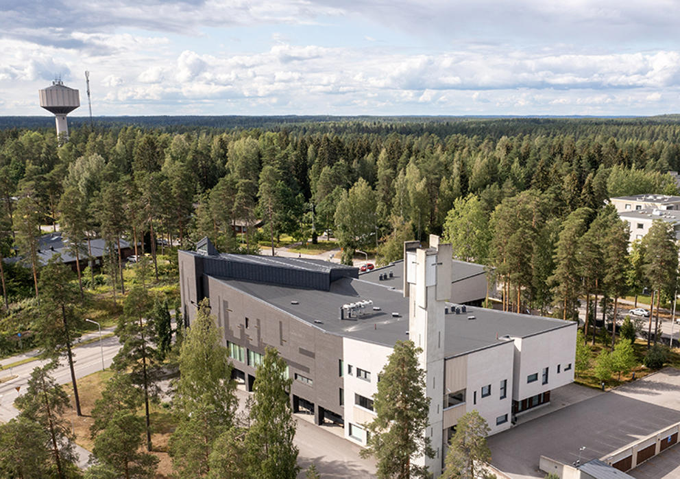 Hollolan seurakunnan kirkkovaltuustoon pyrkii 51 ehdokasta