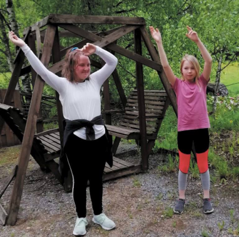 teatterihirvenpää223.jpg