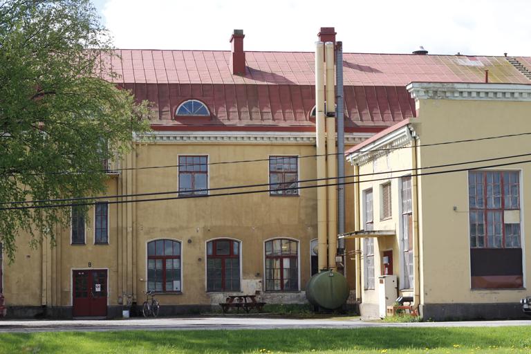 Kaupunginhallitus hyväksyi meijerin ja Ristiraution myynnin – toisesta kaupasta äänestettiin