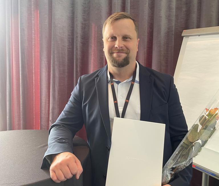 Antti Valkeapää on toiminut Huittisten K-Raudan kauppiaana joulukuusta 2022. Kuva: K-ryhmä